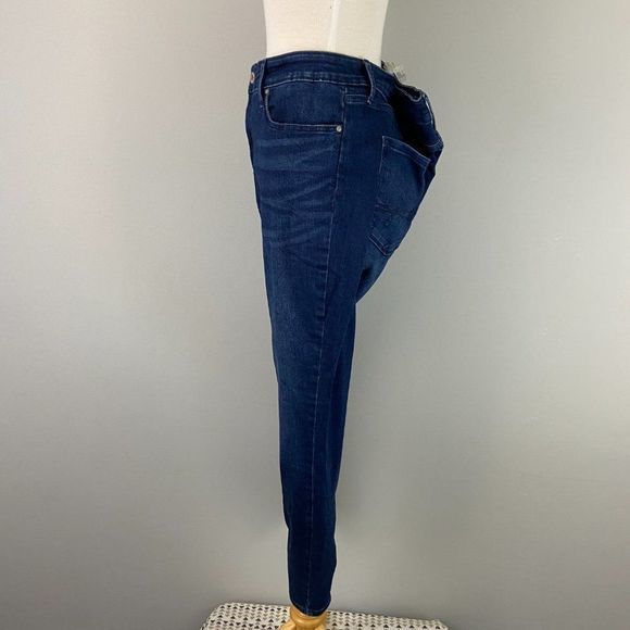 LEVI'S DENIZEN Modern Super Skinny Jeans - Picture 4 of 13